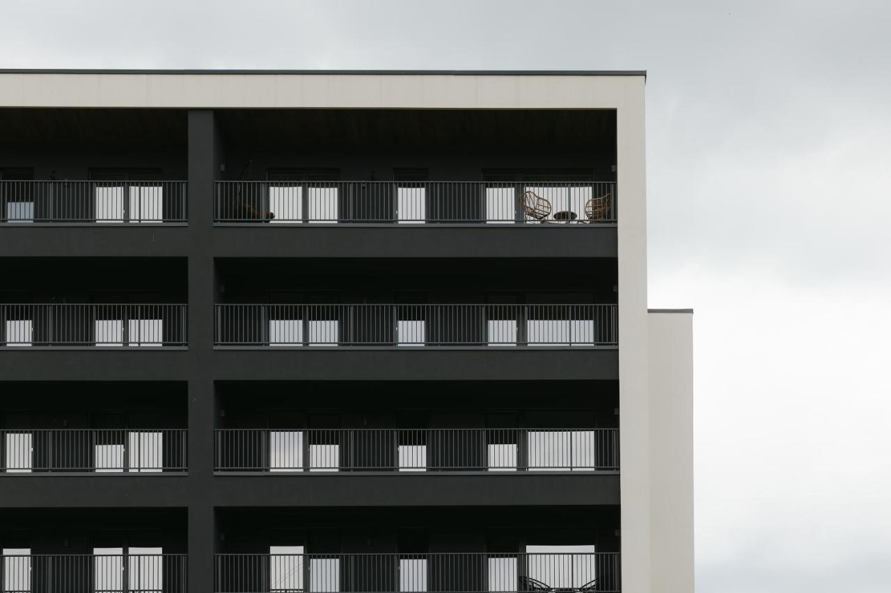The Forest - Luxe Central Apt With Free Secured Parking Braşov Eksteriør bilde